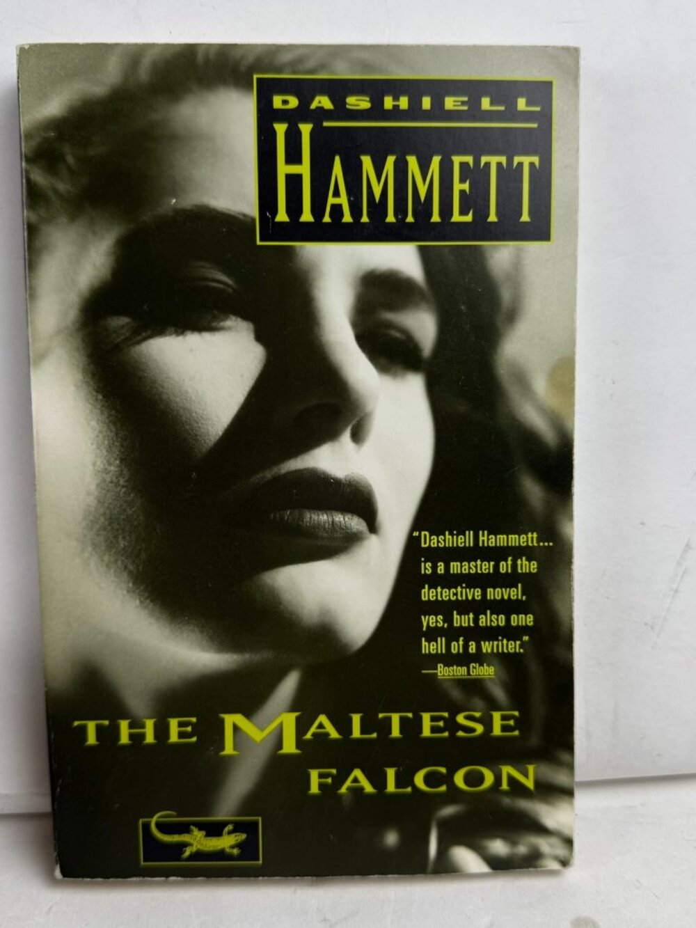 The Maltese Falcon Dashiell Hammett Vintage Crime Paperback ISBN 0679722645